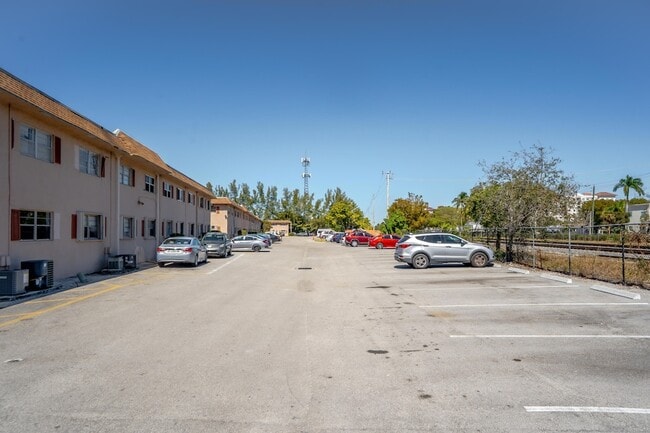 Photo - 650 SW 2nd Ave Unit 2520