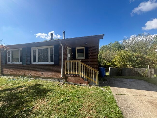 Building Photo - 1177 Mt Rushmore Way