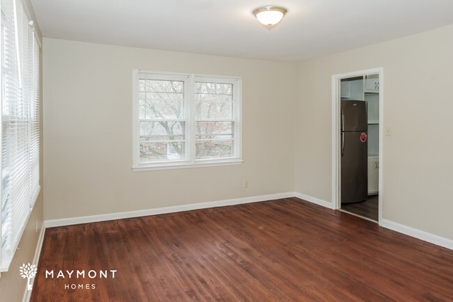 Photo - 2403 NW Esther Ave