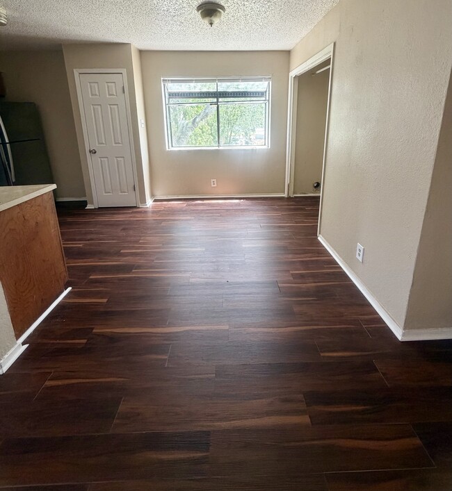 2201 Leah Cove Unidad C