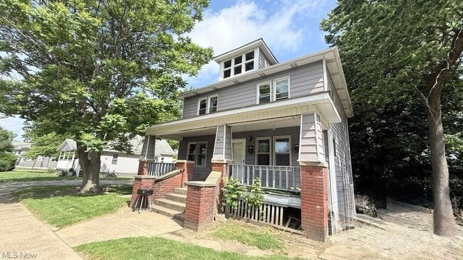 Building Photo - 1083 Stroman Ave Unit A