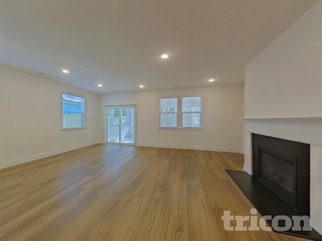 65 Mayhaw Pt