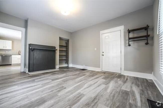 Building Photo - 104 E Madison St Unit 1 Rental