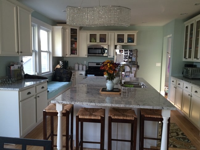 Kitchen - 2547 S Shore Dr Apartments Unit upper