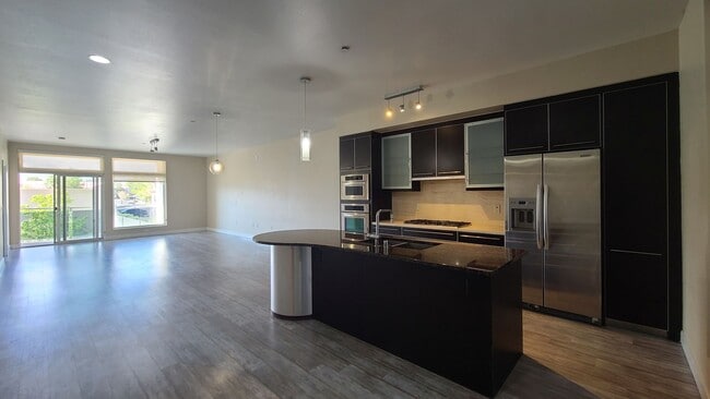 Photo - 2 Bedroom Condo located in Park House. Unit 210