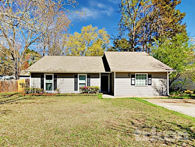 Photo - 26 Maid Lynn Ct