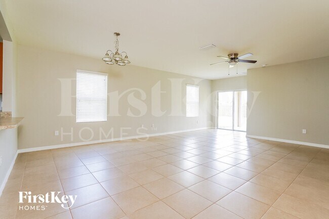 Photo - 3003 SW 5th Pl