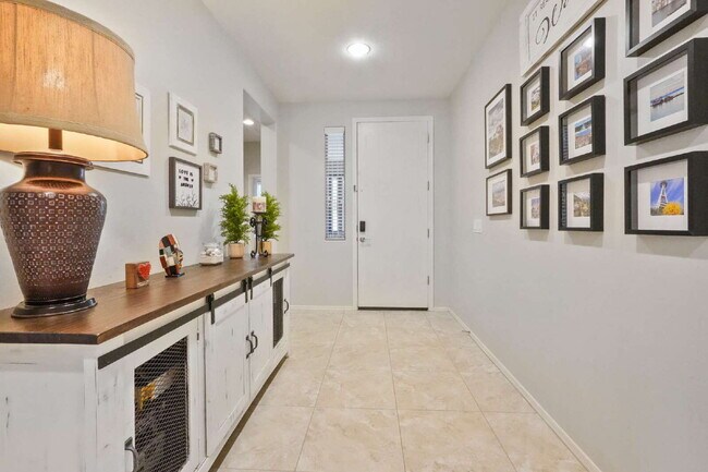 22451 E Avenida Del Valle