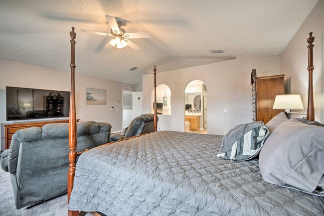 Photo - 606 Kermarah Ave Unit SI FL1-ID1603899P