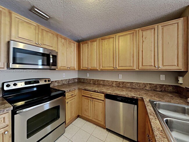 Photo - 14242 SW 151st Ave