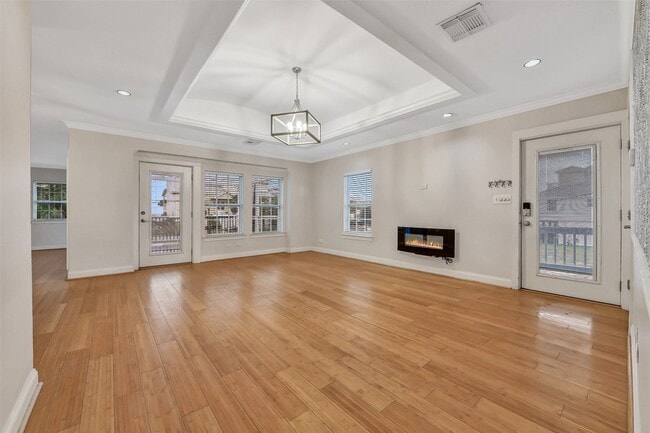 Photo - 1110 64th St