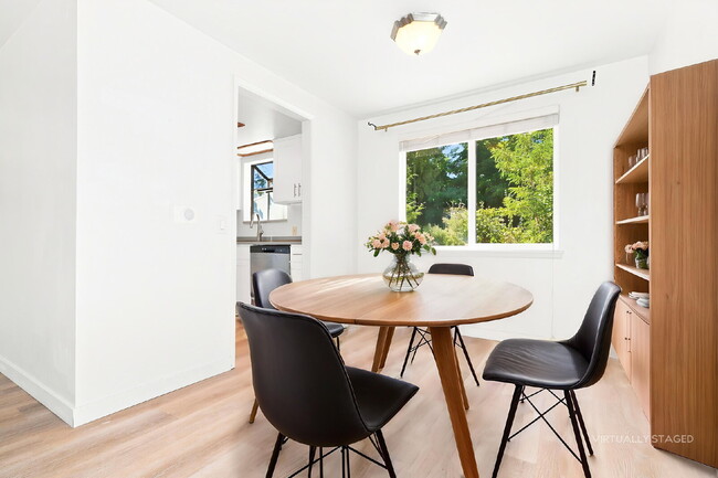 Photo - Charming Shoreline Rambler with Large Backyard & Garage- Available Now- FOR RENT