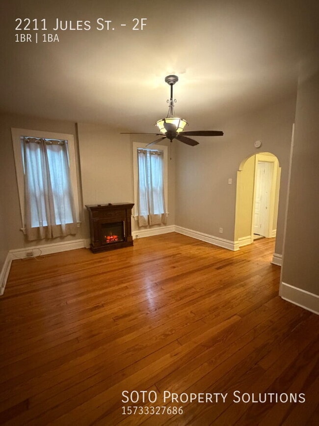 Photo - 2209-2211 Jules St Unit 2F