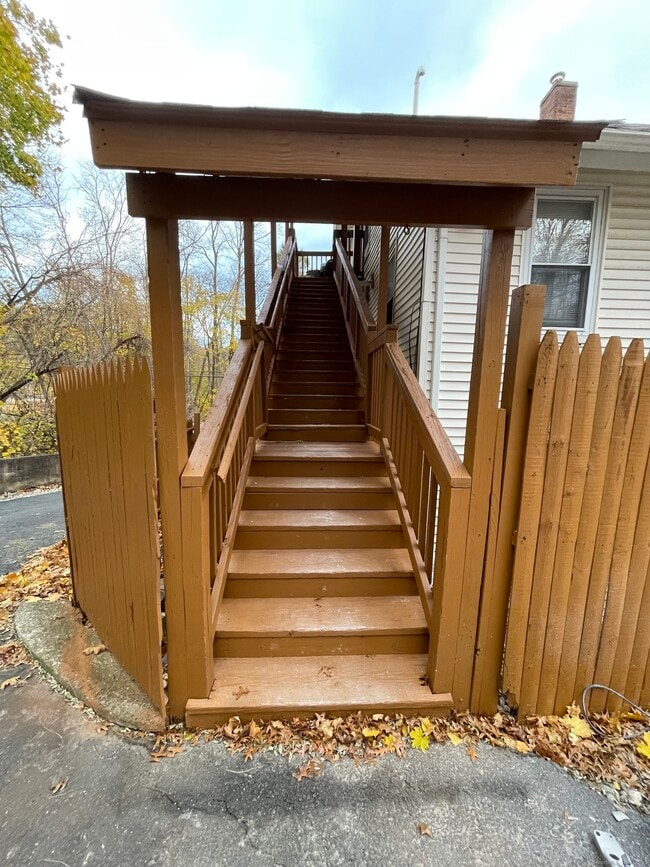 Photo - 92 W Main St Unit 7