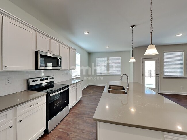 Photo - 5172 Blue Mountain Dr