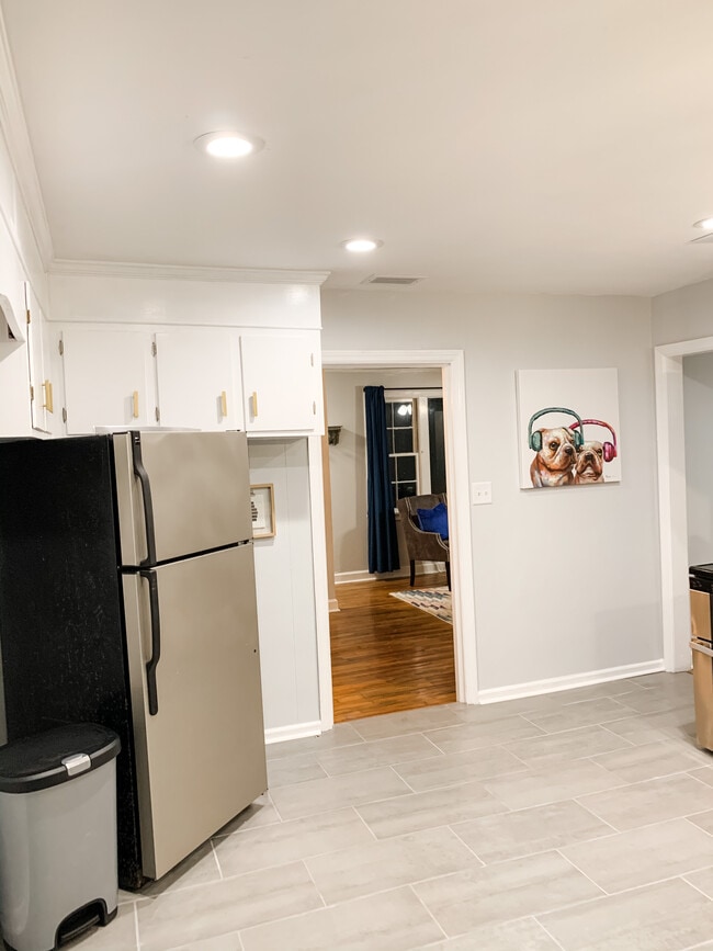 Photo - Fully Furnished 3 bedroom 2 bath