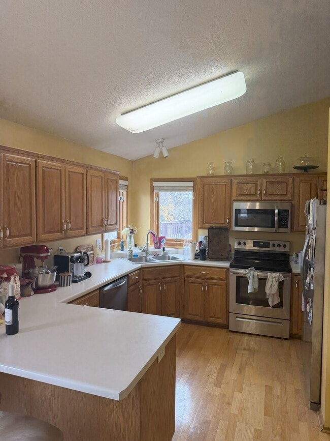 Photo - 4333 10th St NW