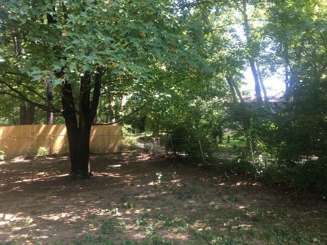 Photo - West Knoxville 37909 - 2 bedroom Duplex(half) in desirable West Knoxville - Inquire by Text or em...