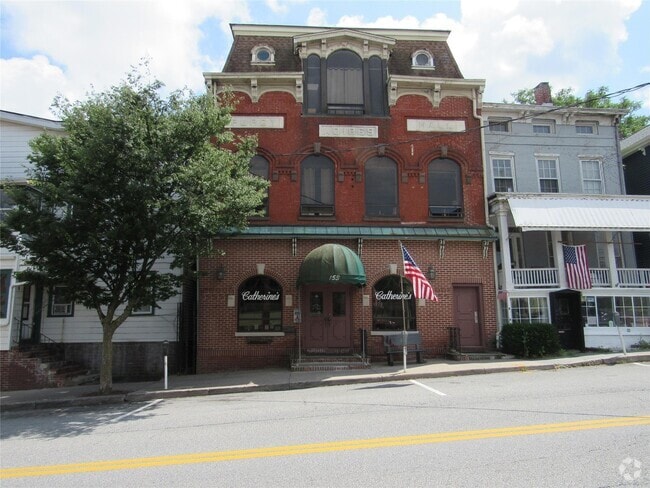 Building Photo - 153 W Main St Unit 2 Rental