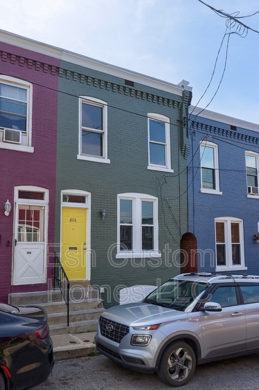 Photo - 464 Lafayette St