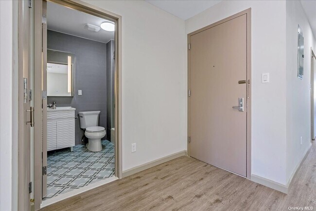 Photo - 108-57 Roosevelt Ave Unit 4A