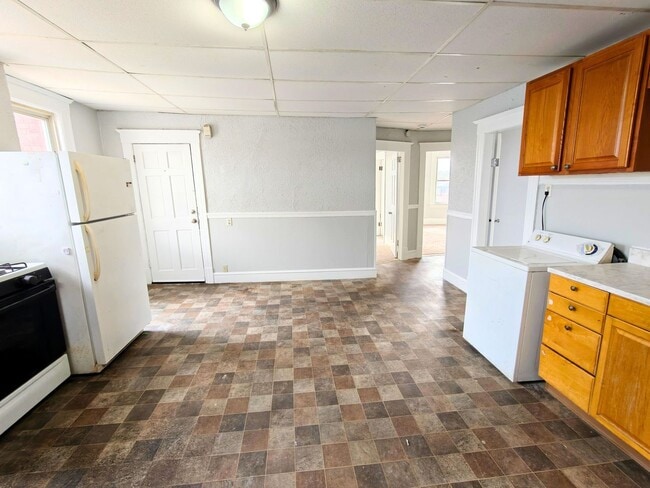 21 Dale St Unit 3