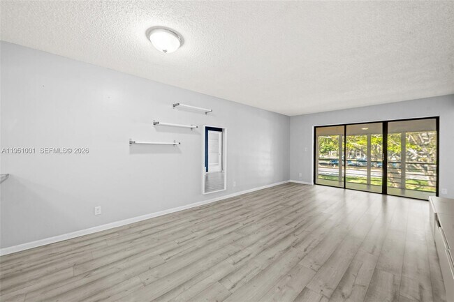 Photo - 2302 S Cypress Bend Dr Unit 210