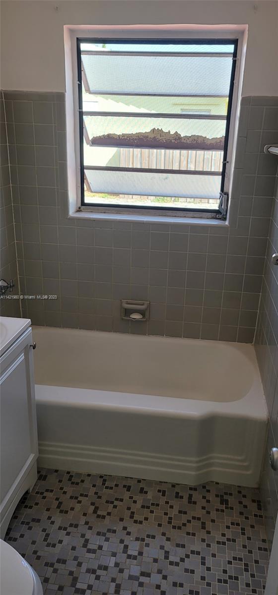 Photo - 24 SE 11th St Unit 1-3