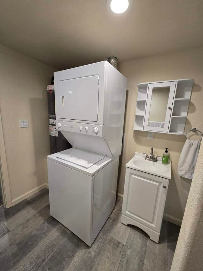 Photo - 398schindlerstreet.is4lease.com