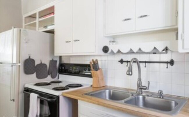 Photo - 429 Francis St