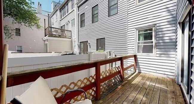 Photo - 93 Baxter St Unit 1