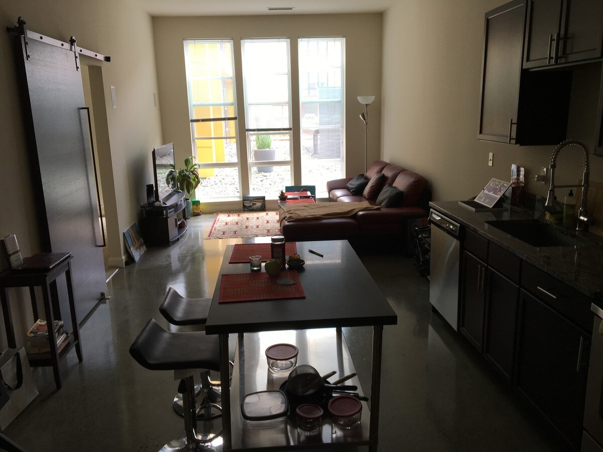Photo - 2727 Merrilee Dr Apartment