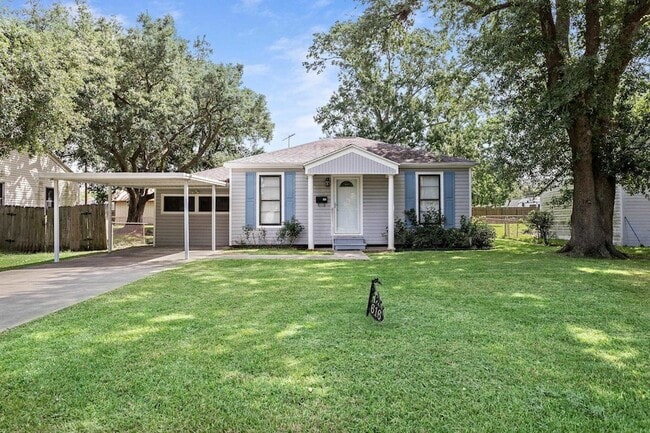 Photo - 616 23rd St Casa