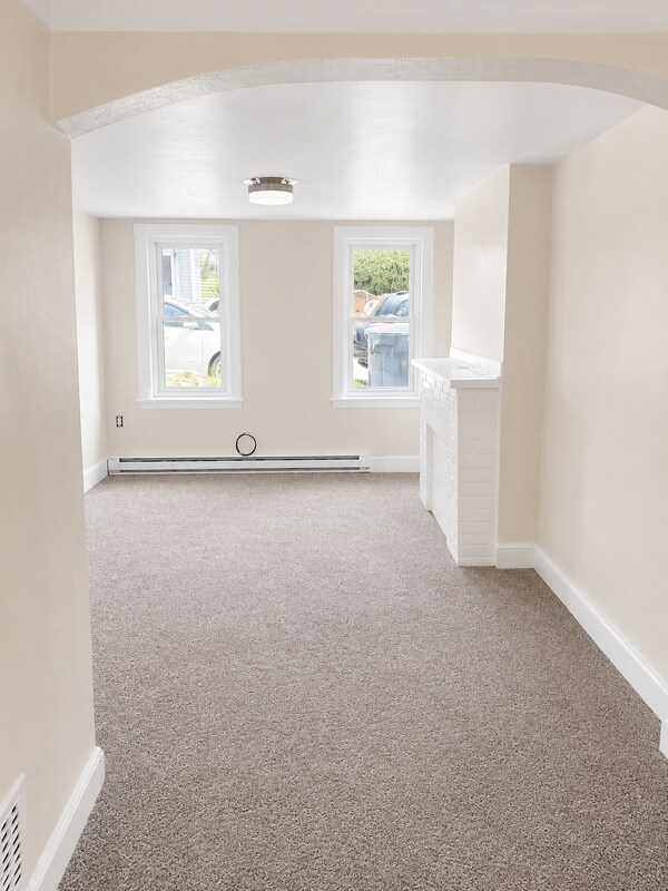 Photo - 127 Dove St