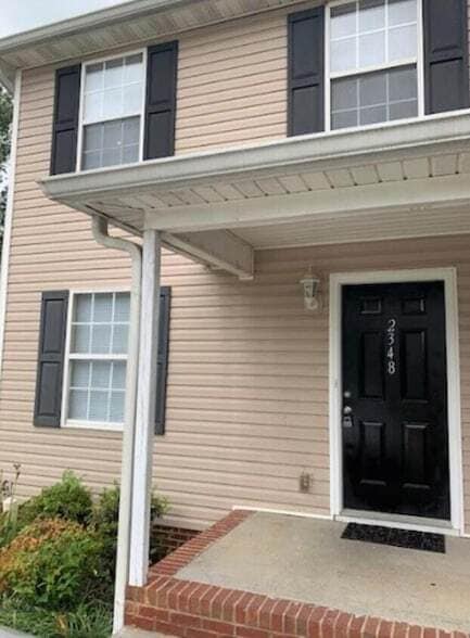 Building Photo - 2348 Grovers Mill Ct SE Rental