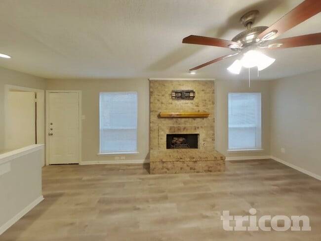 Photo - 616 Via Miramonte