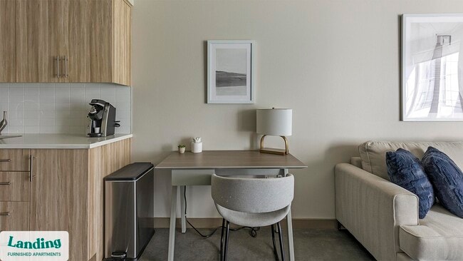 Photo - 1850 NW Front Ave Unit 238