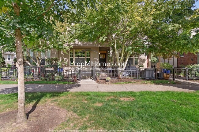 Cozy Two Bedroom Townhome in the Heart of ... - Cozy Two Bedroom Townhome in the Heart of ...