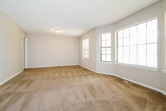 10141 Alicia Dr