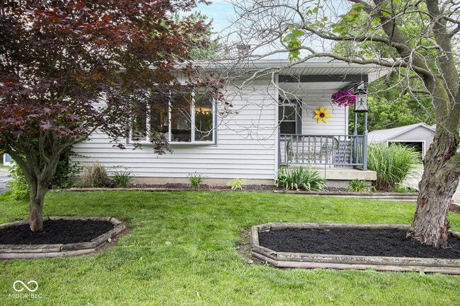 Photo - 113 E Indiana Ave