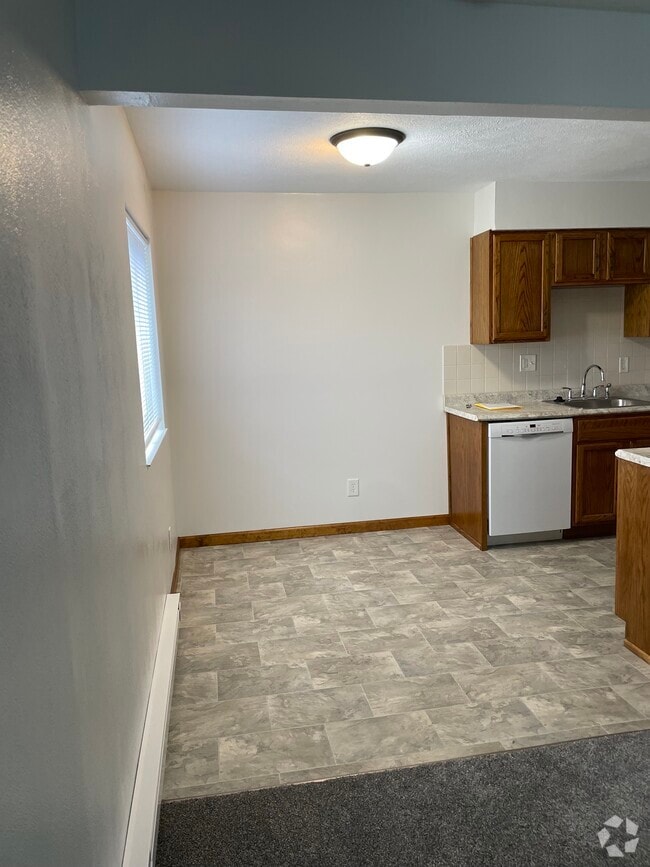 Building Photo - 2227 Seaman Rd Rental