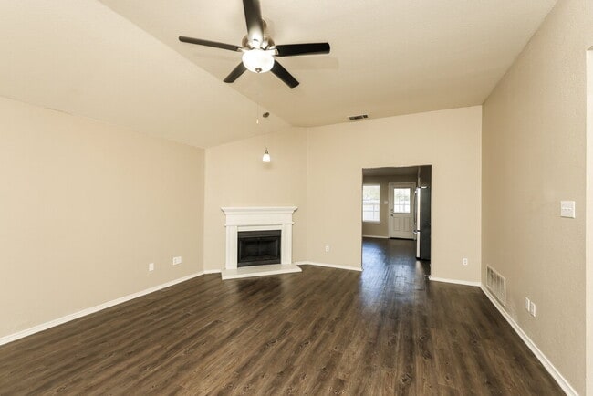 Photo - 2841 St Croix Ave