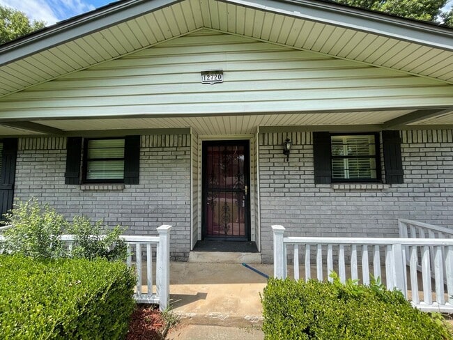 Photo - Charming Rental in Broken Arrow 3BD 2BA 2 ...