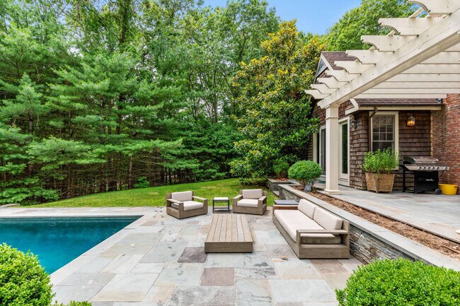 Photo - 22 Mile Hill Rd