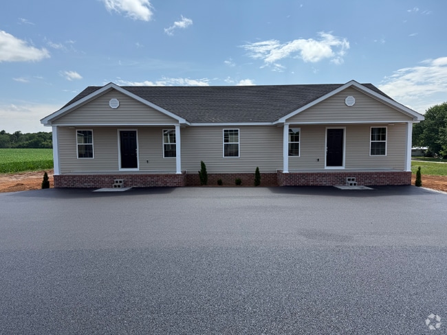Building Photo - 105 Robins Way Rental