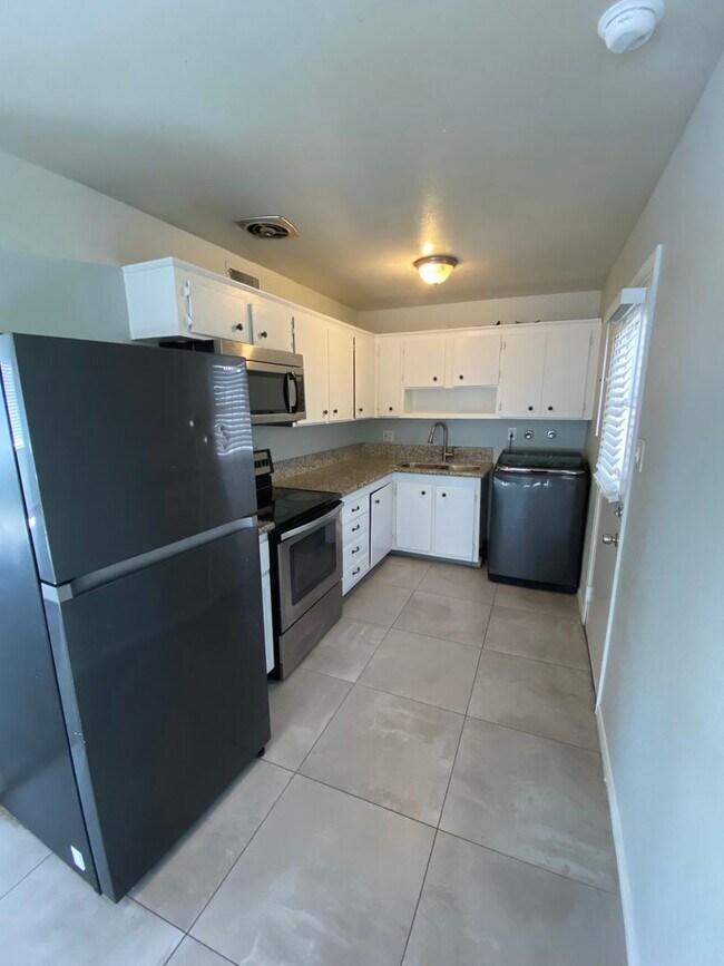 Photo - 1417 Chestnut St