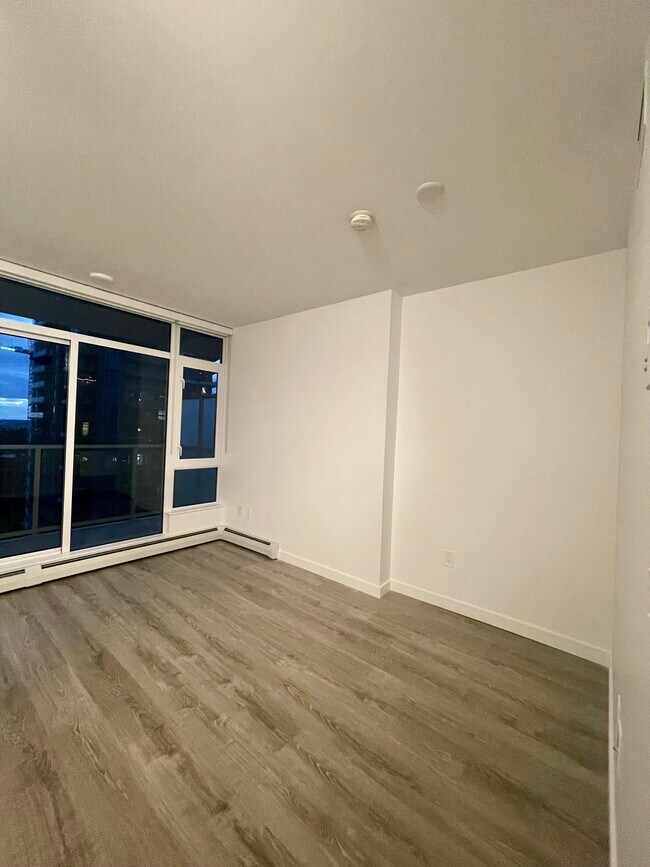 Studio in Surrey Central