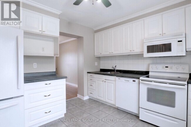 Photo - 98 Falconer Dr