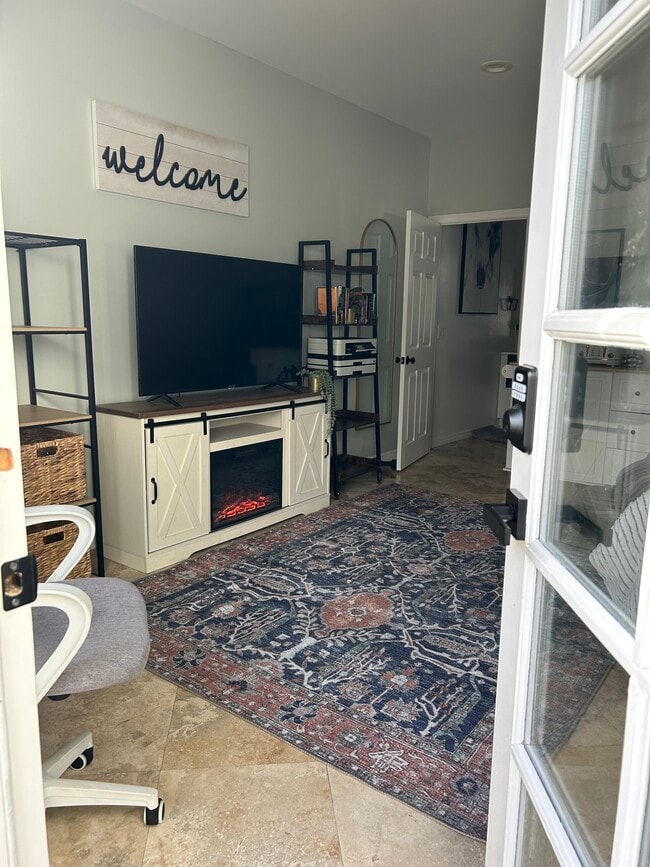 Photo - 8937 Olin St