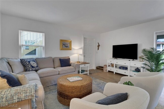 Building Photo - 1155 Sandpiper St Unit A5 Rental